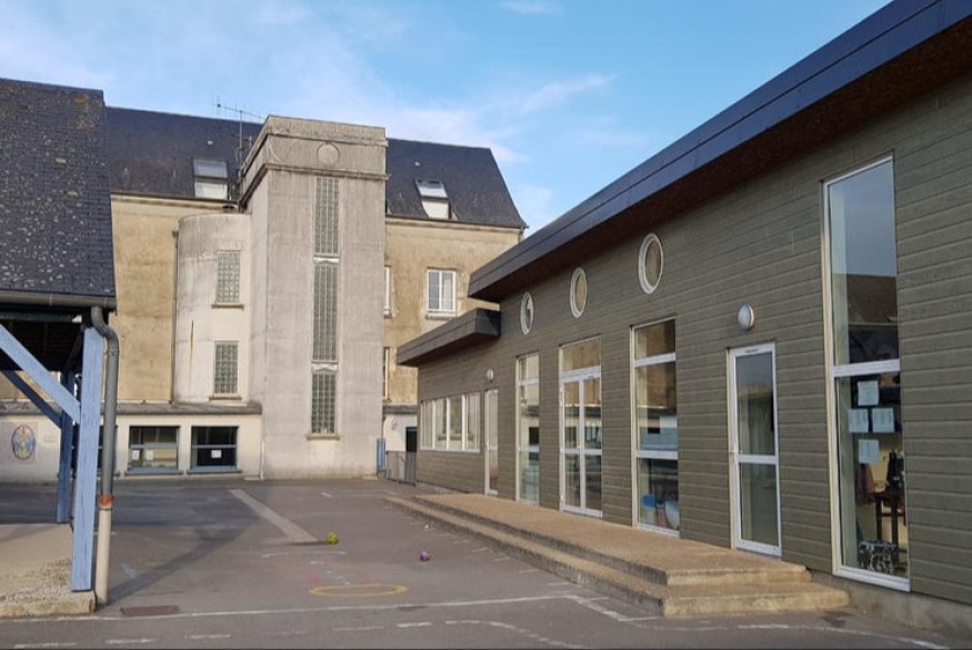 Aisne : un condamné pour agression sexuelle a travaillé dans une école, les parents inquiets.