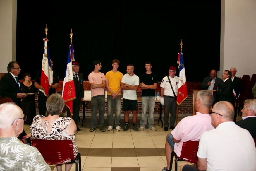 Le Nouvion-en-Thiérache : 4 jeunes mis à l’honneur pour avoir sauvé un couple de la noyade.