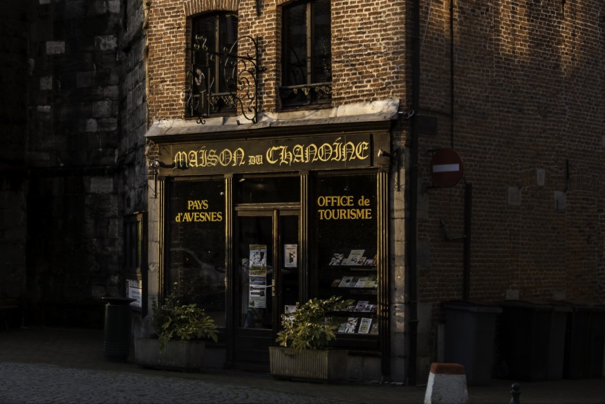 Avesnes-sur-Helpe : le distributeur de médailles de l’office de tourisme retrouvé après un vol.